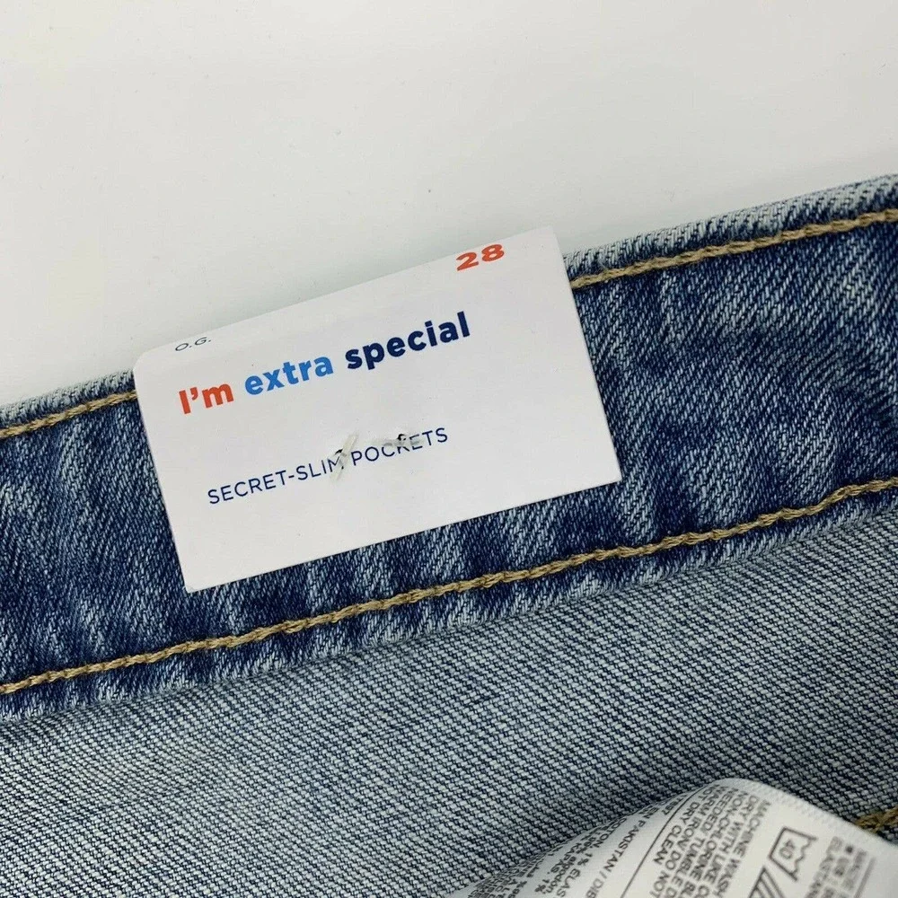 Old Navy High-Waisted O.G. Straight Ripped Cut-Off Shorts Plus Sz 28 Medium Wash - Picture 9 of 10